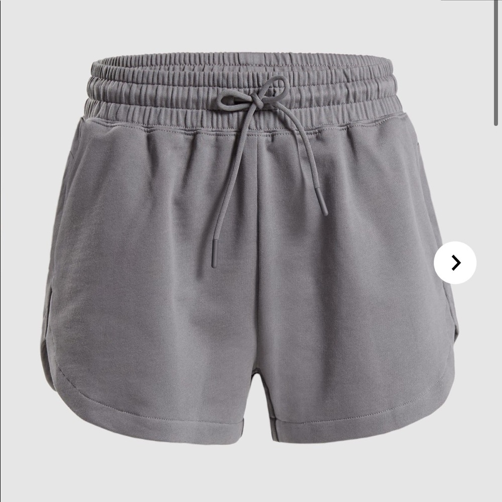 BNWT Gymshark Legacy shorts